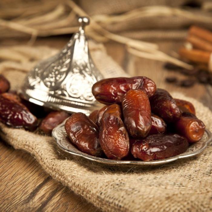 چرا خرمای اهورا ونوس؟